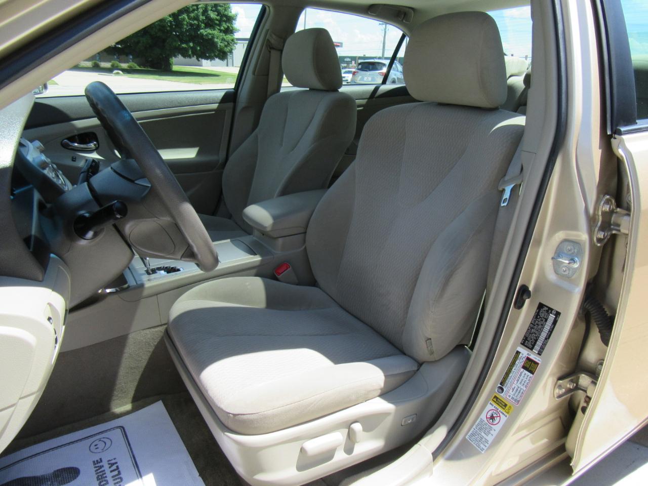 Toyota Camry LE 2010