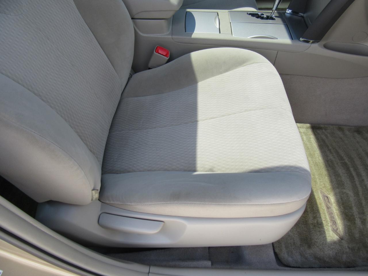 Toyota Camry LE 2010