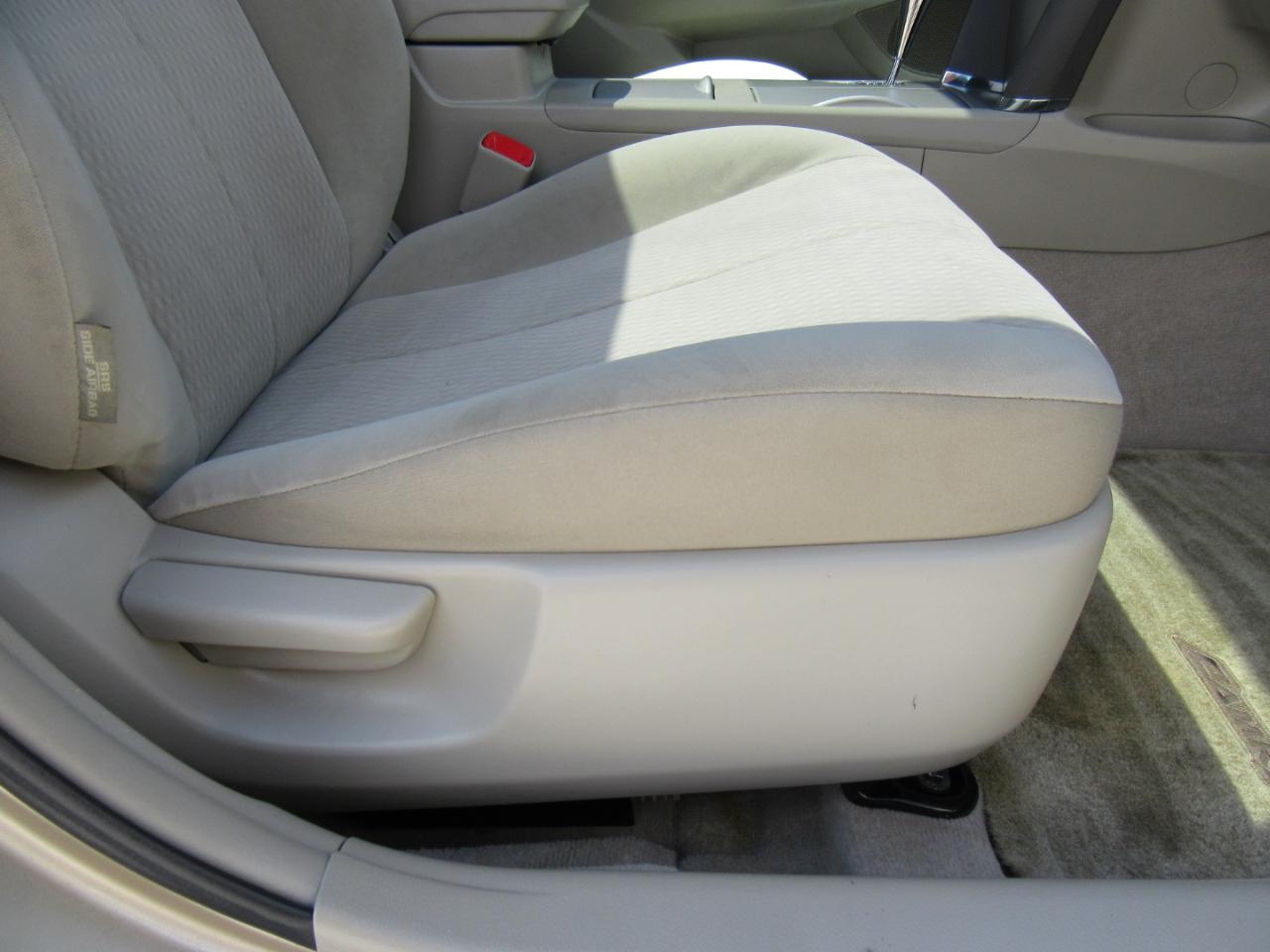 Toyota Camry LE 2010