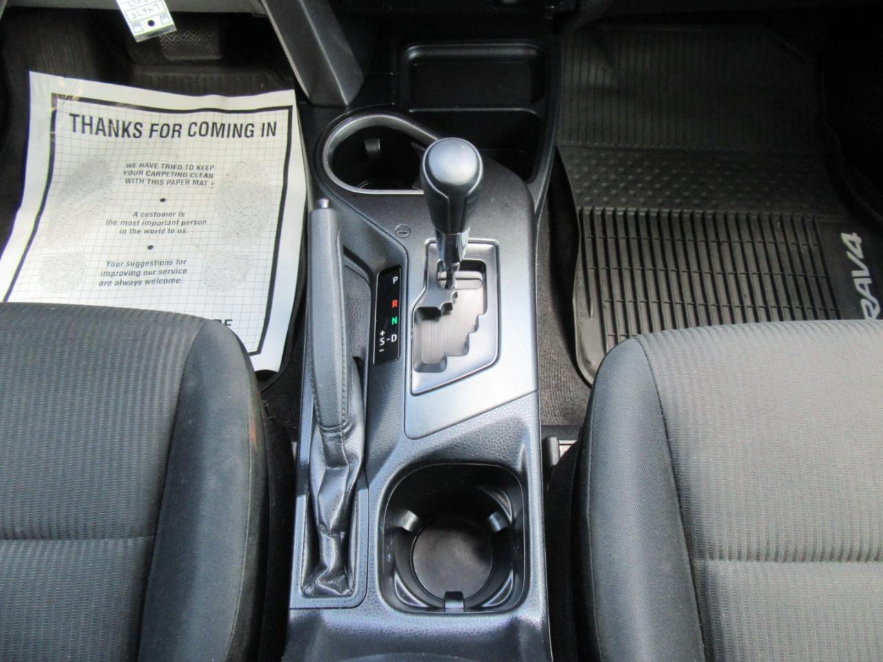 Toyota RAV4 LE 2017
