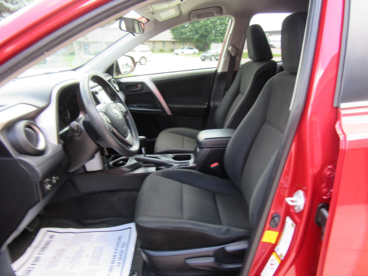 Toyota RAV4 LE 2017