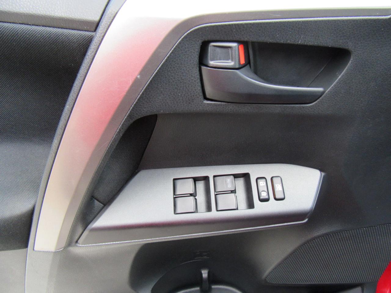 Toyota RAV4 LE 2017