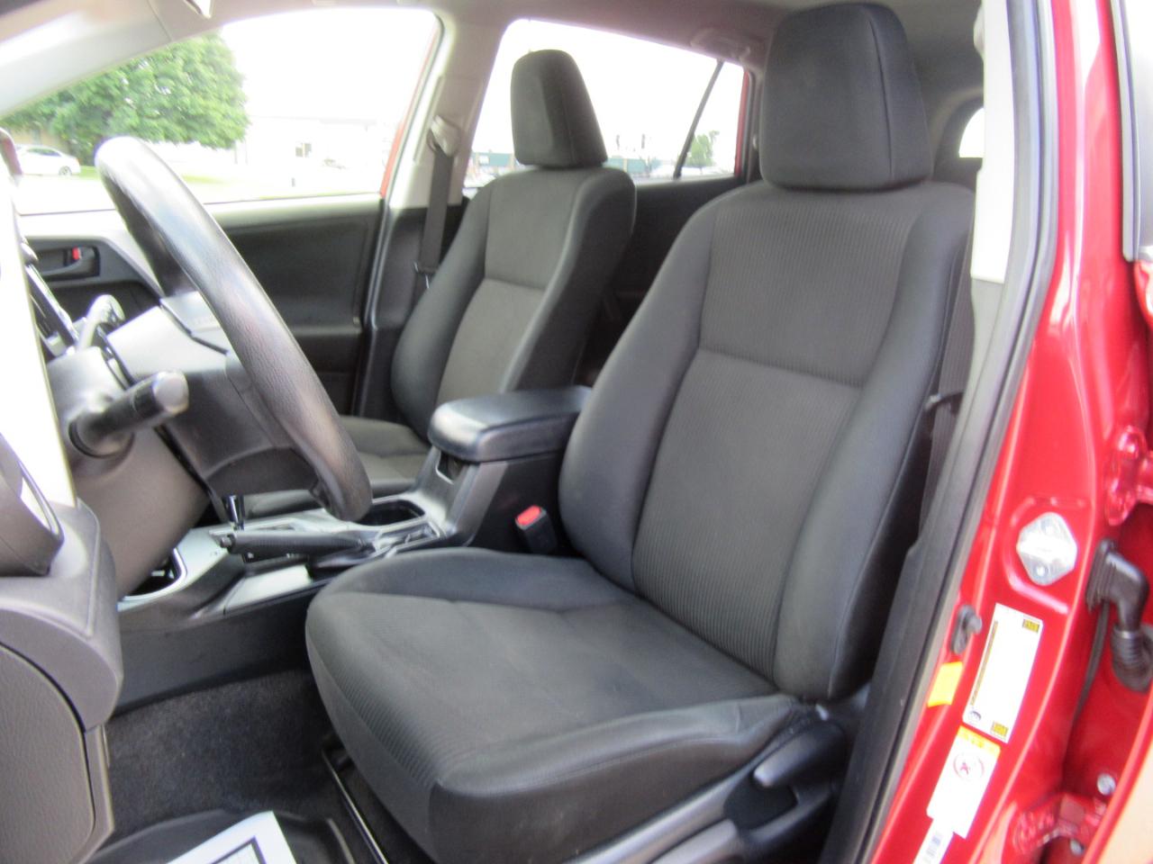 Toyota RAV4 LE 2017