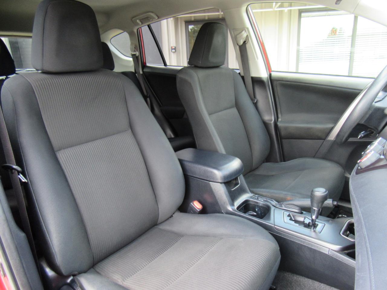 Toyota RAV4 LE 2017