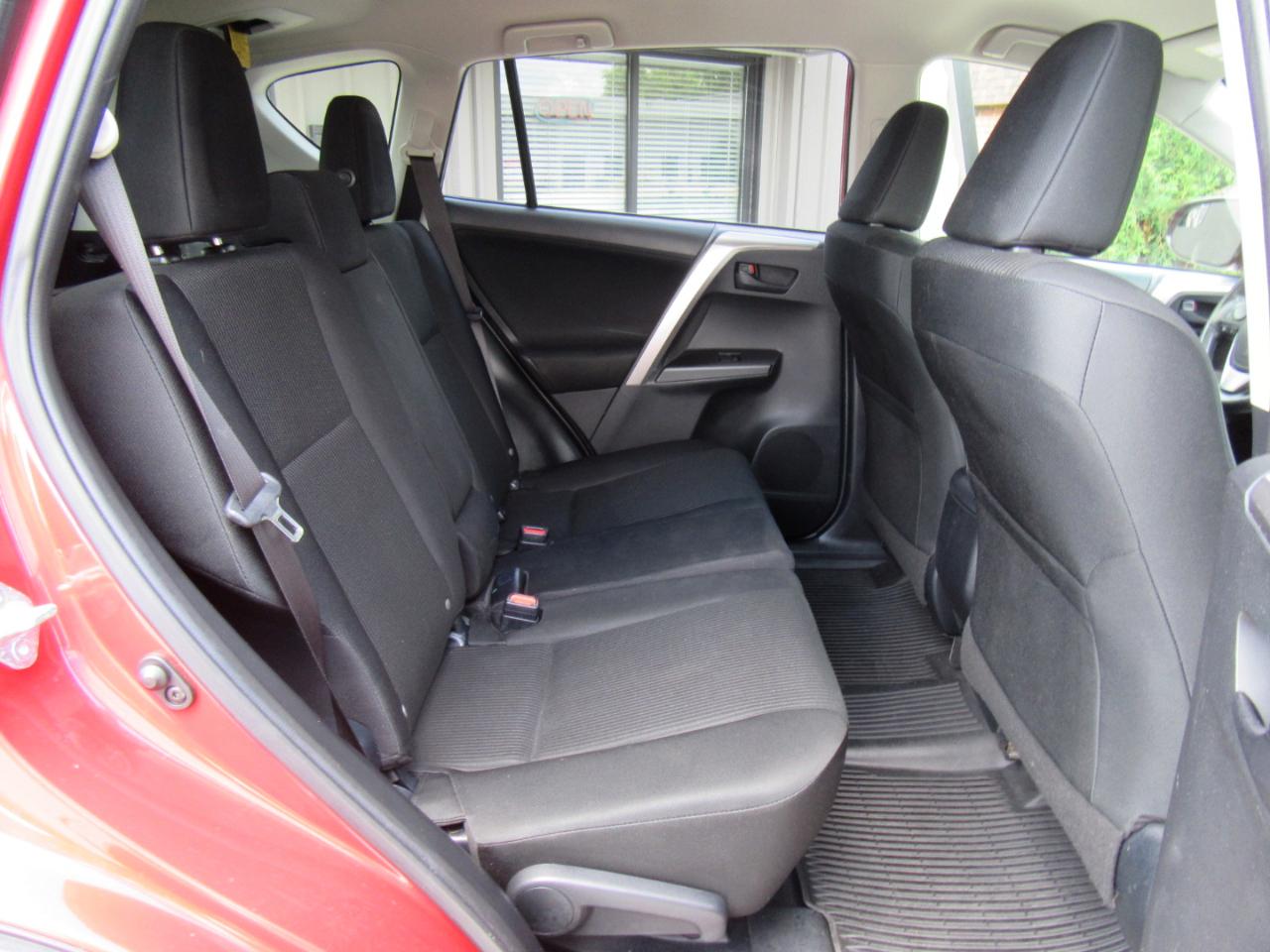 Toyota RAV4 LE 2017