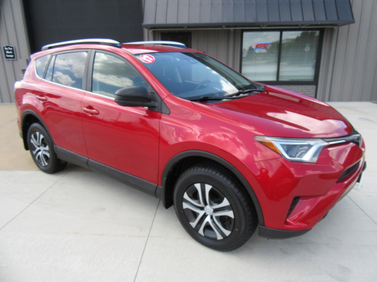 Toyota RAV4 LE 2017