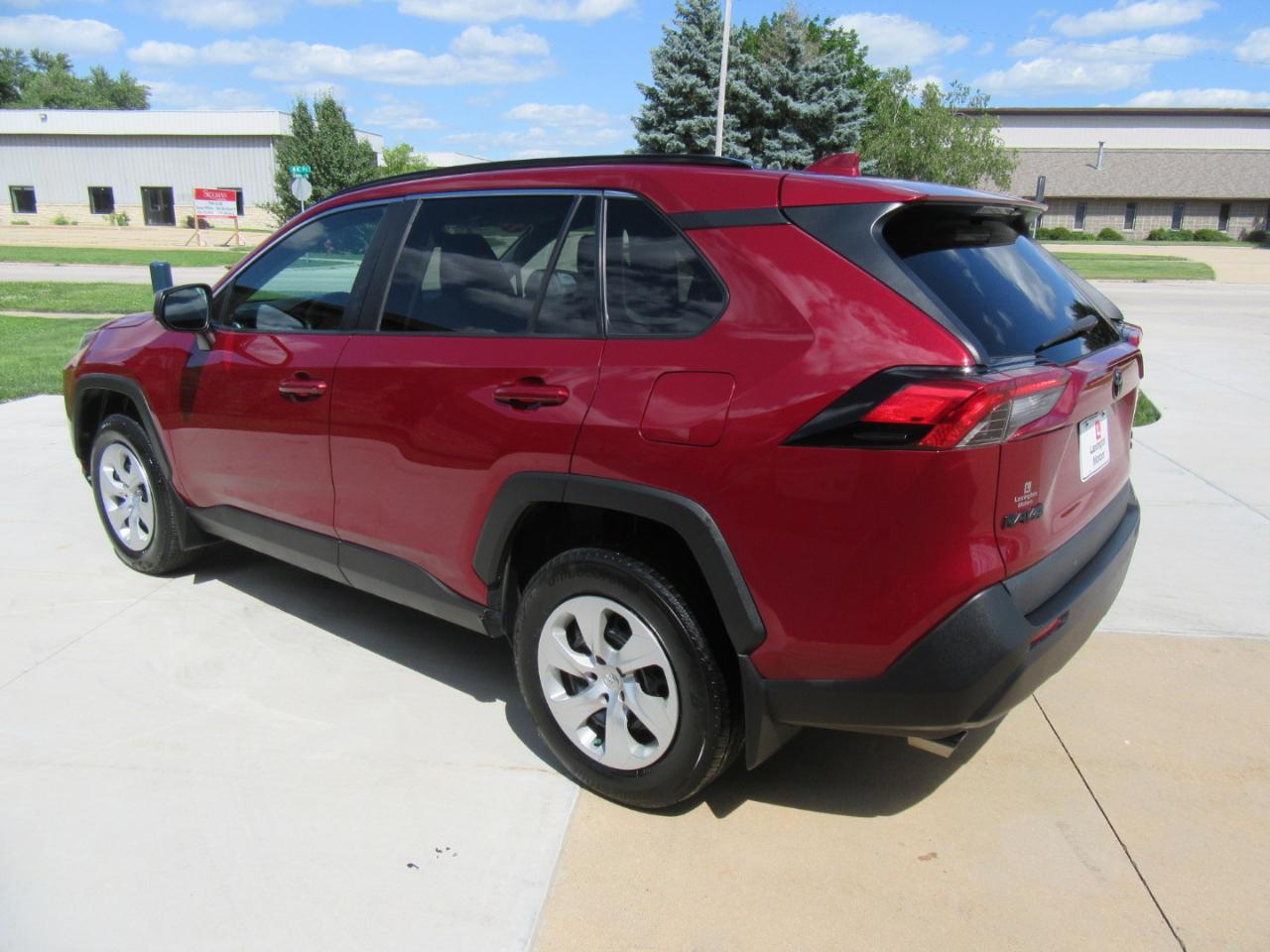 Toyota RAV4 LE AWD 2019
