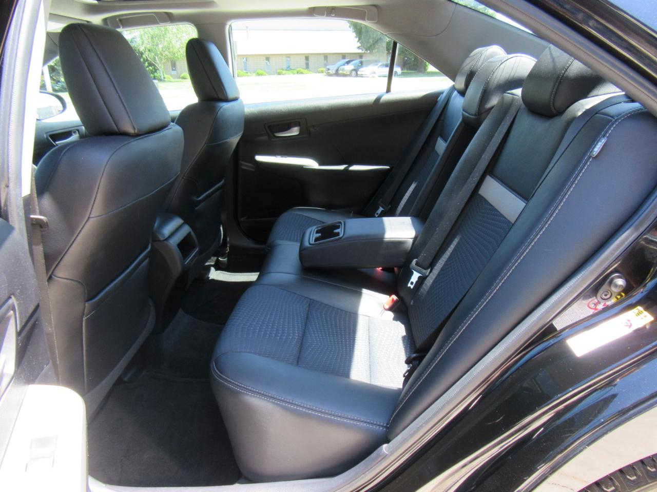 Toyota Camry SE 2012