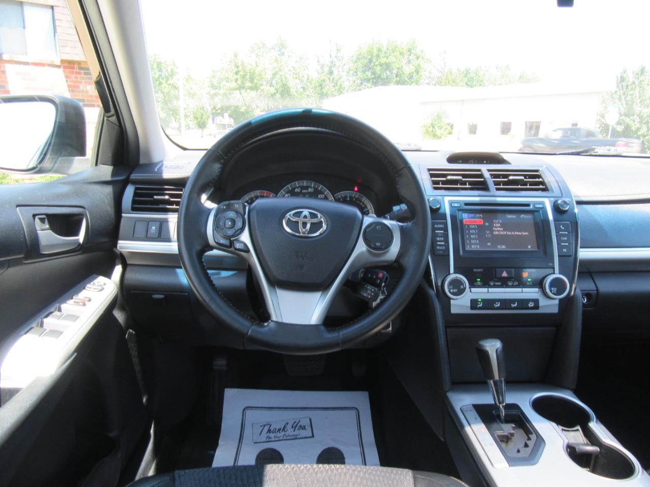 Toyota Camry SE 2012