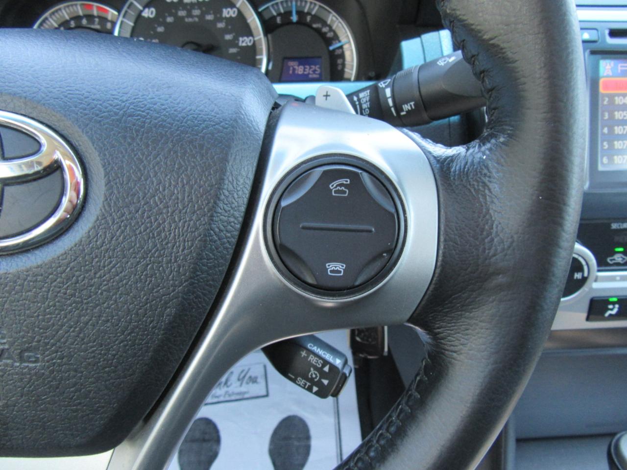 Toyota Camry SE 2012