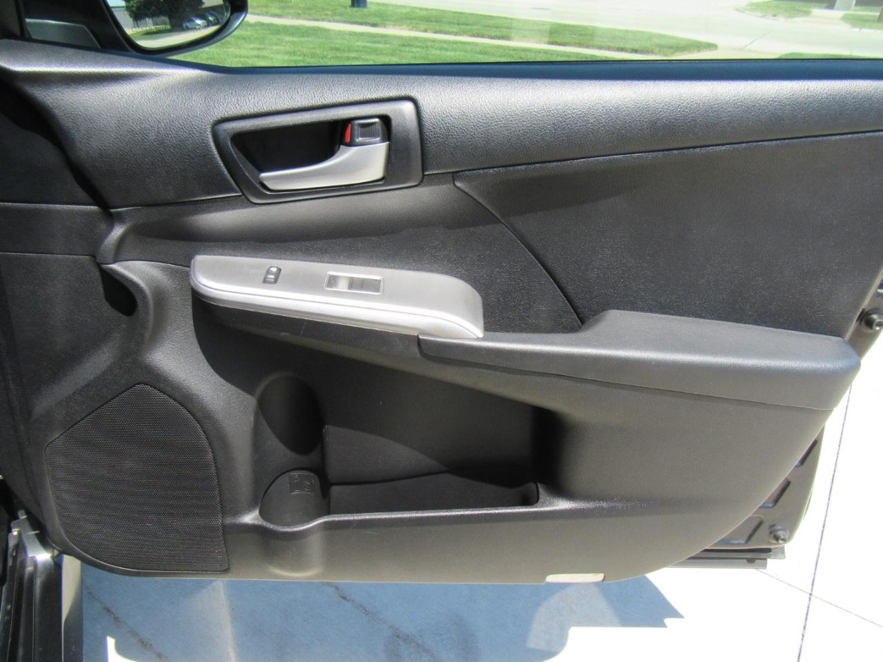 Toyota Camry SE 2012