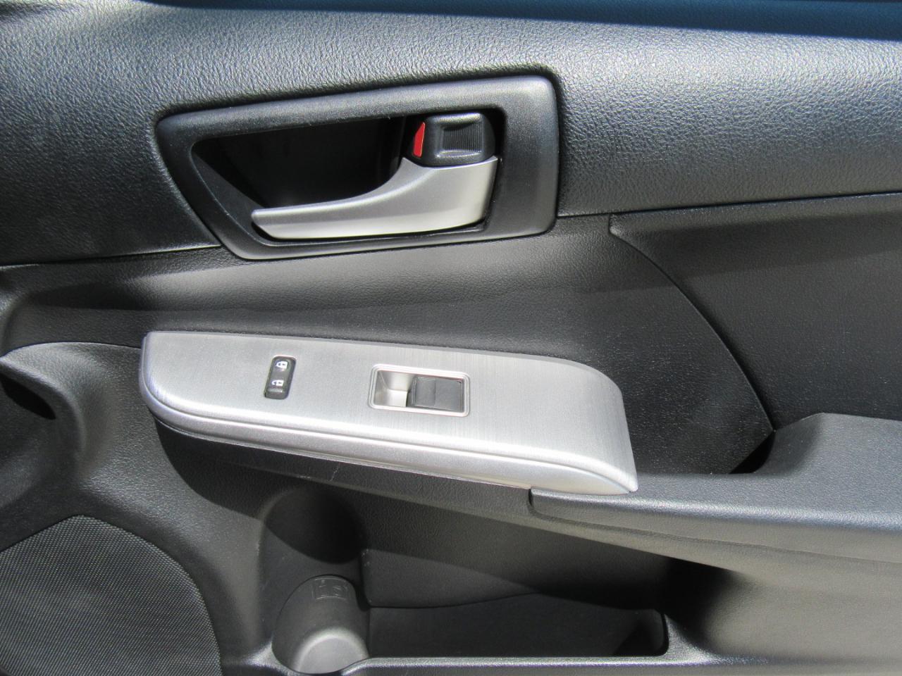 Toyota Camry SE 2012
