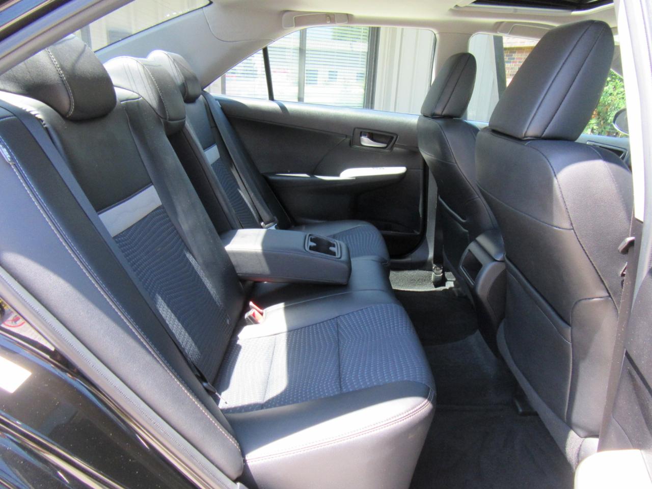Toyota Camry SE 2012