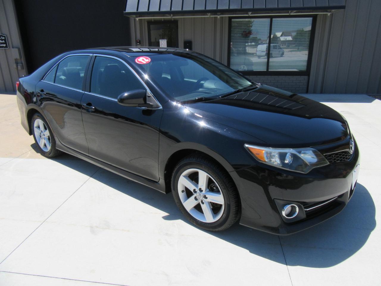 Toyota Camry SE 2012