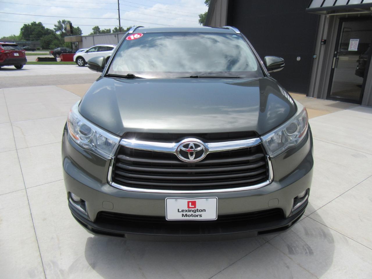 Toyota Highlander Limited 2016