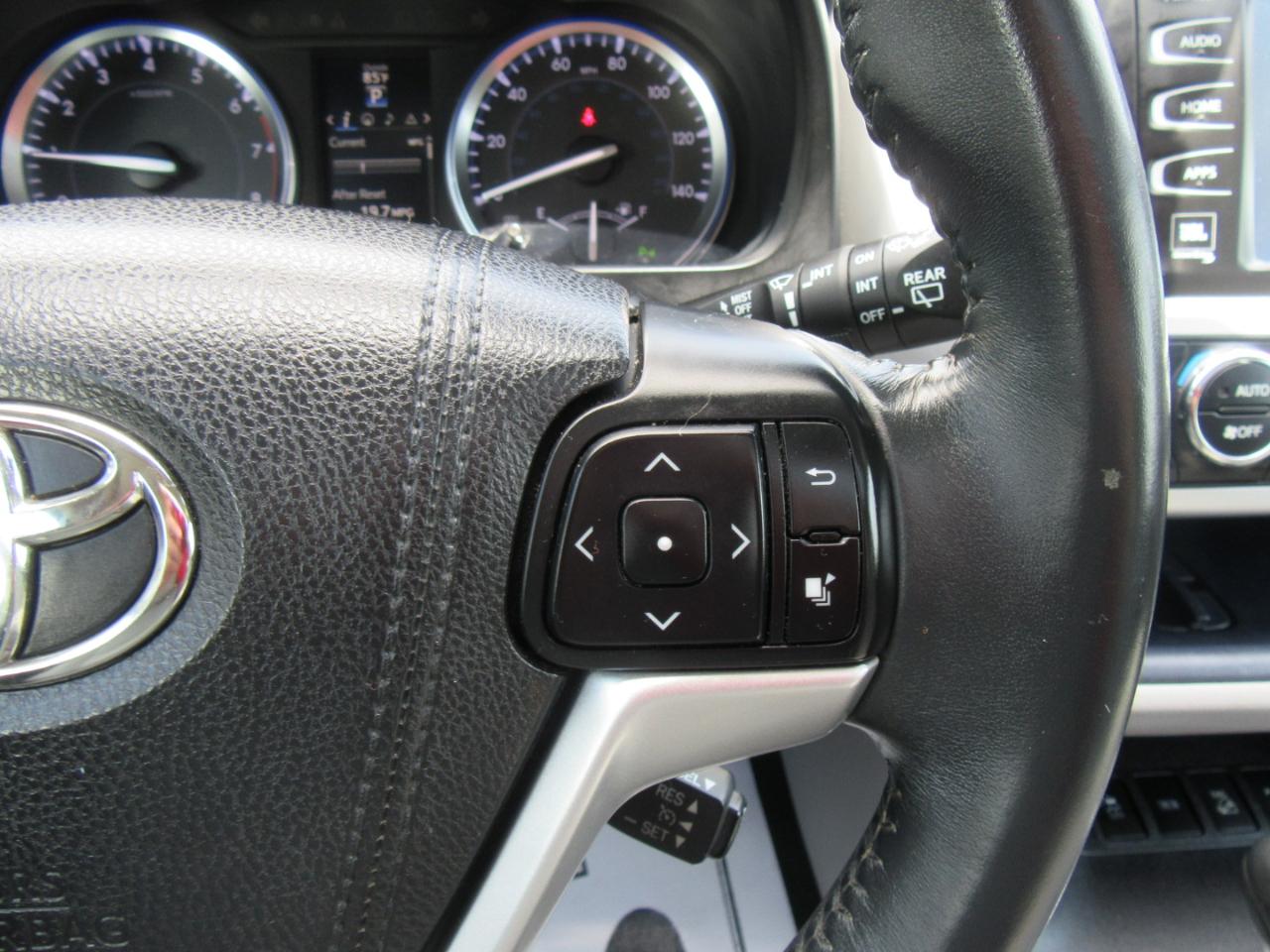 Toyota Highlander Limited 2016