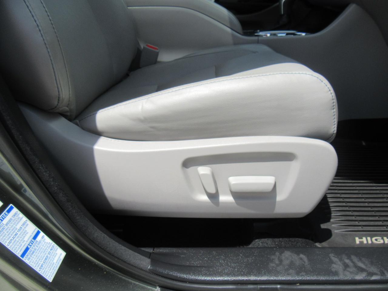 Toyota Highlander Limited 2016