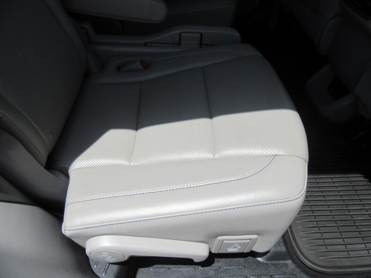 Toyota Highlander Limited 2016