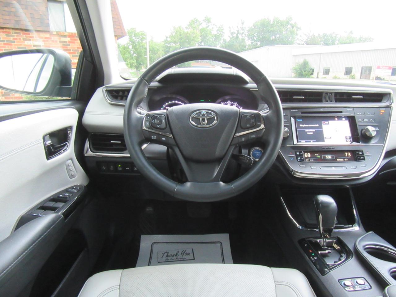 Toyota Avalon Hybrid Limited 2016