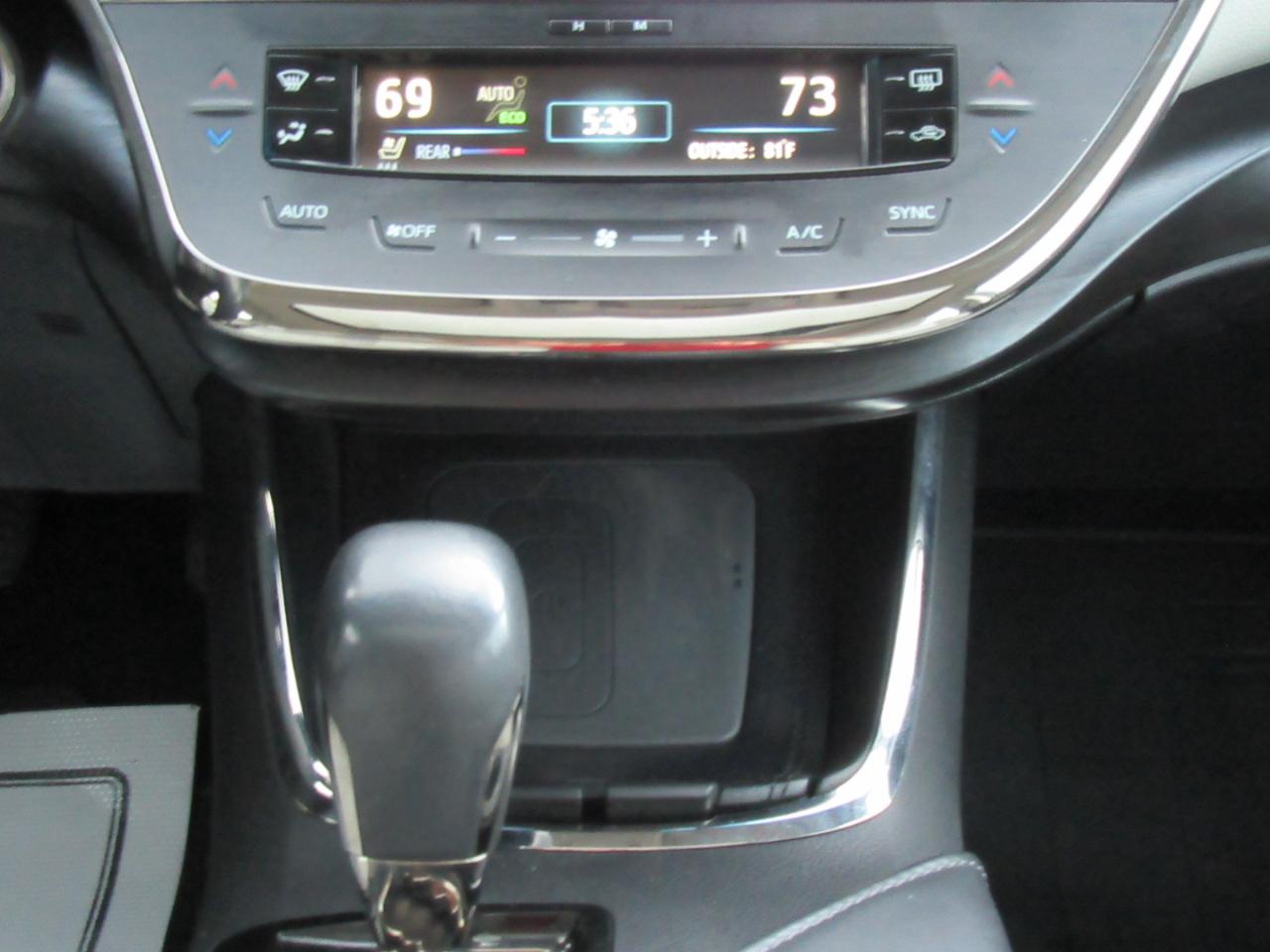 Toyota Avalon Hybrid Limited 2016