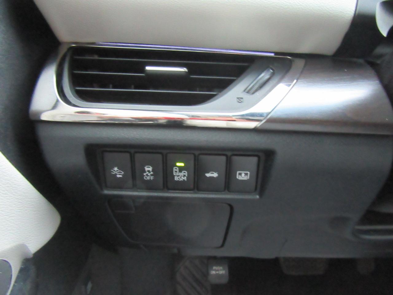 Toyota Avalon Hybrid Limited 2016