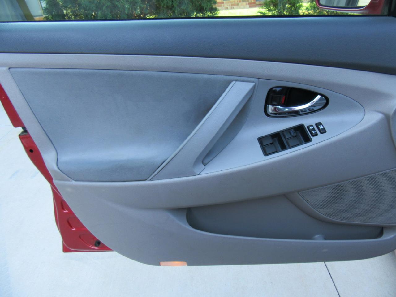 Toyota Camry LE 2009