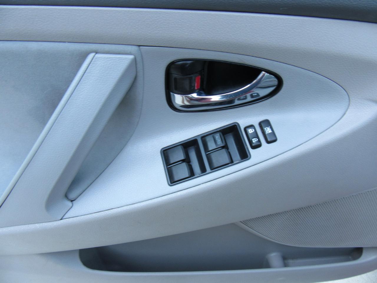 Toyota Camry LE 2009