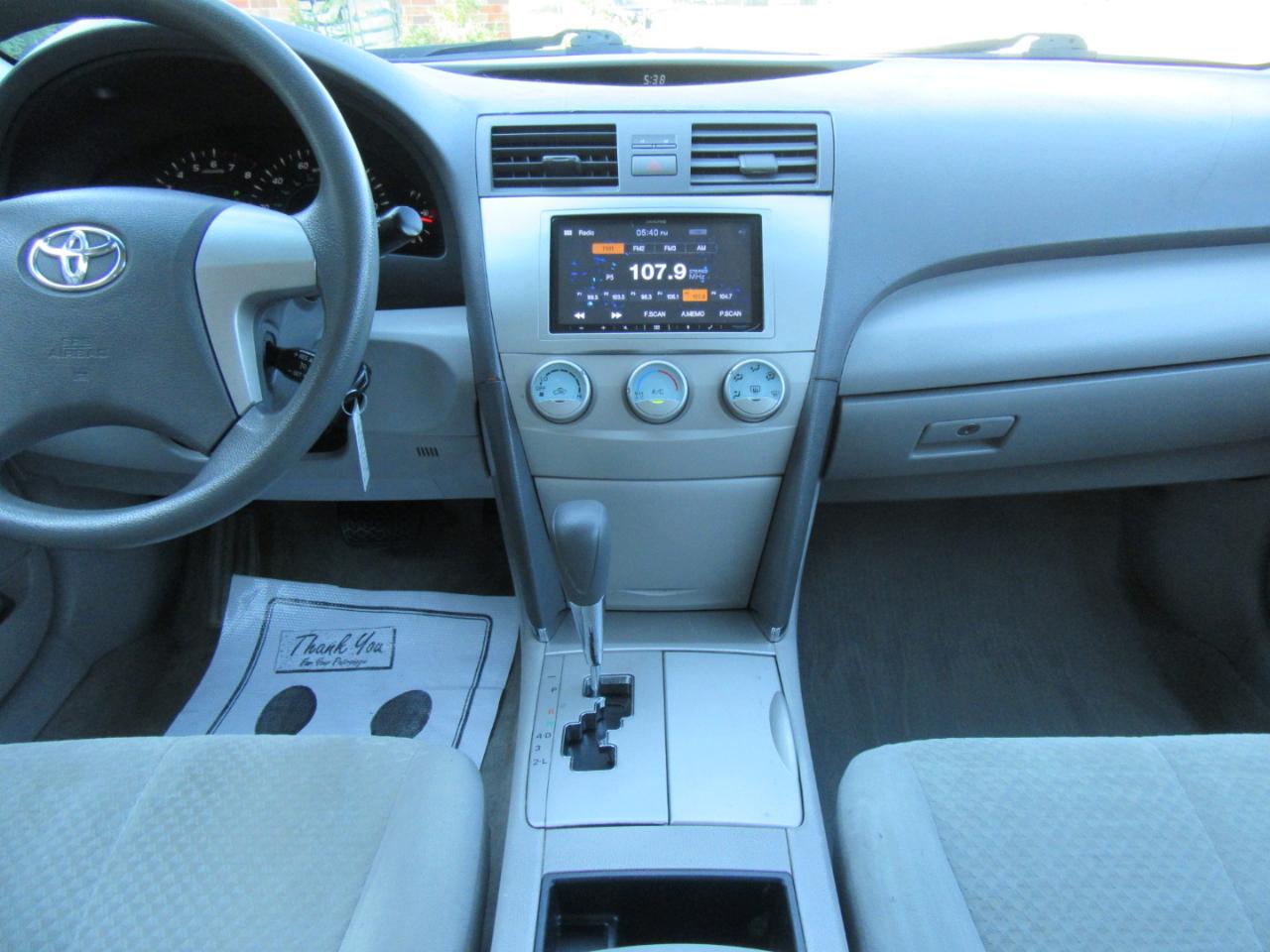Toyota Camry LE 2009