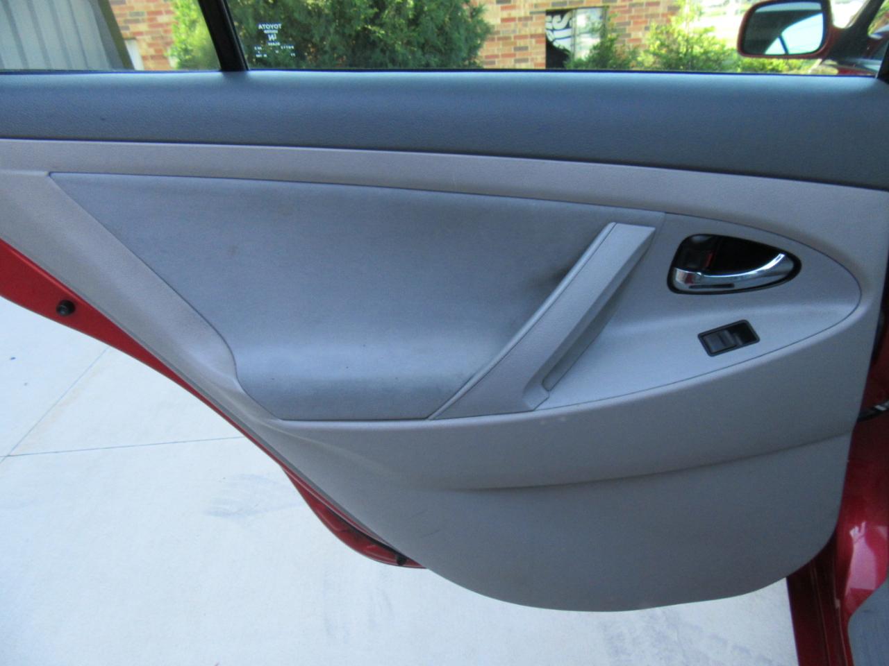 Toyota Camry LE 2009