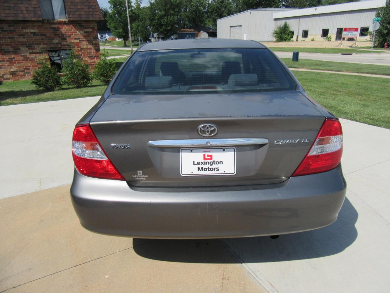 Toyota Camry LE 2003
