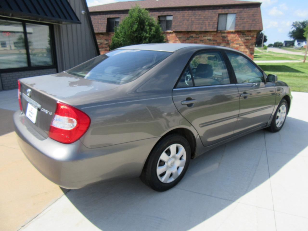 Toyota Camry LE 2003