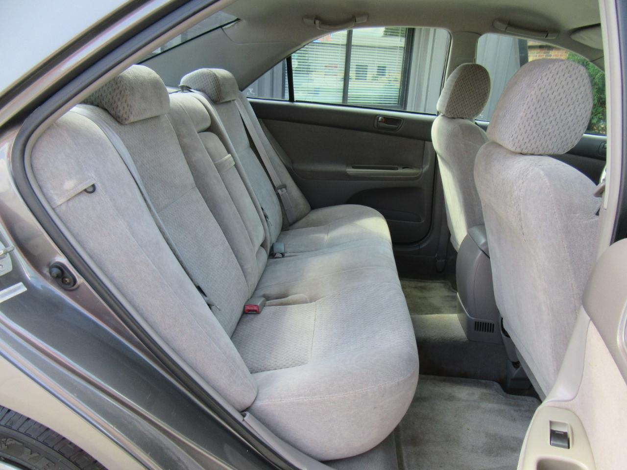 Toyota Camry LE 2003