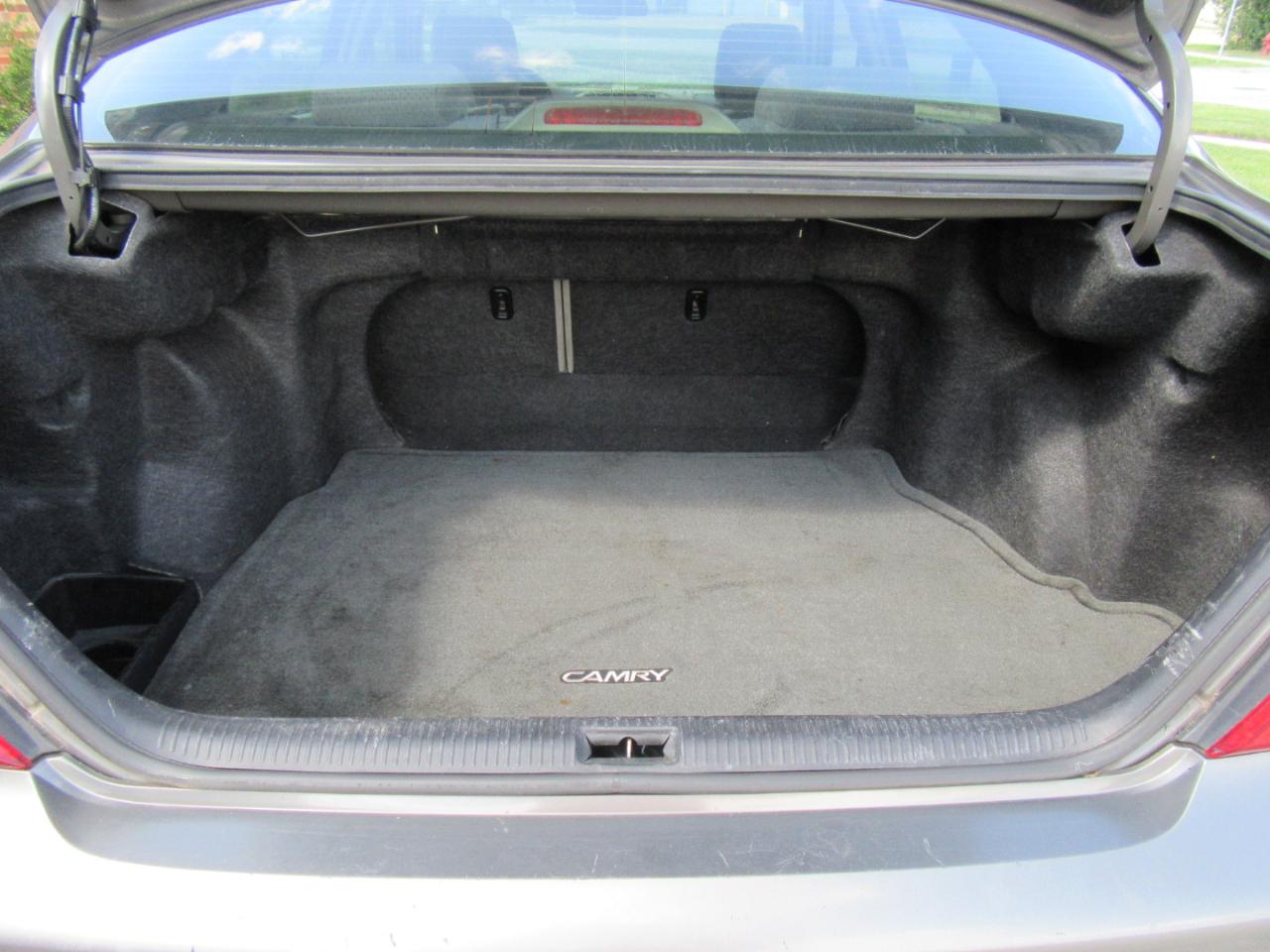 Toyota Camry LE 2003