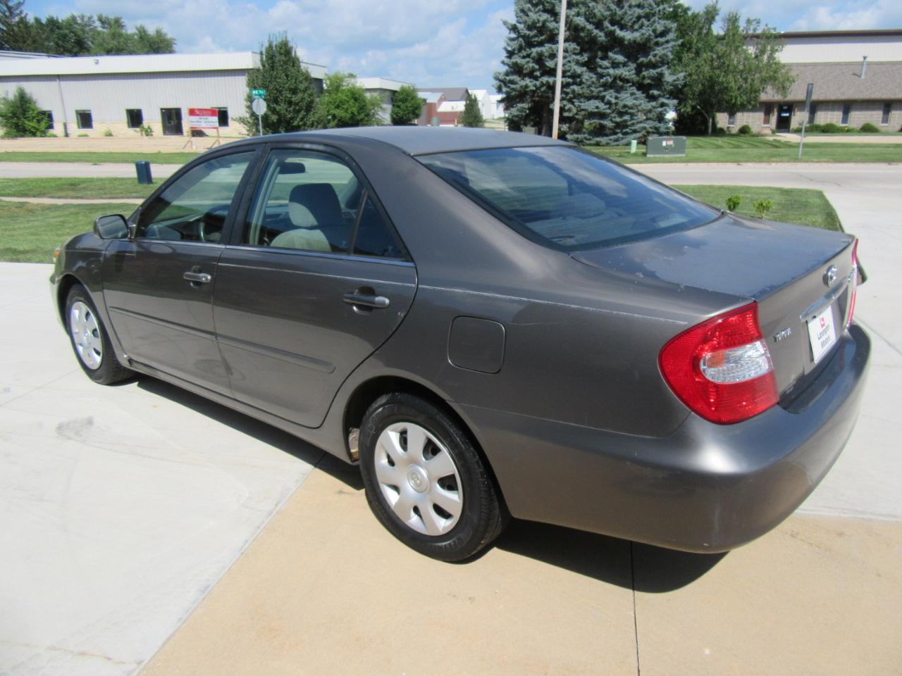 Toyota Camry LE 2003