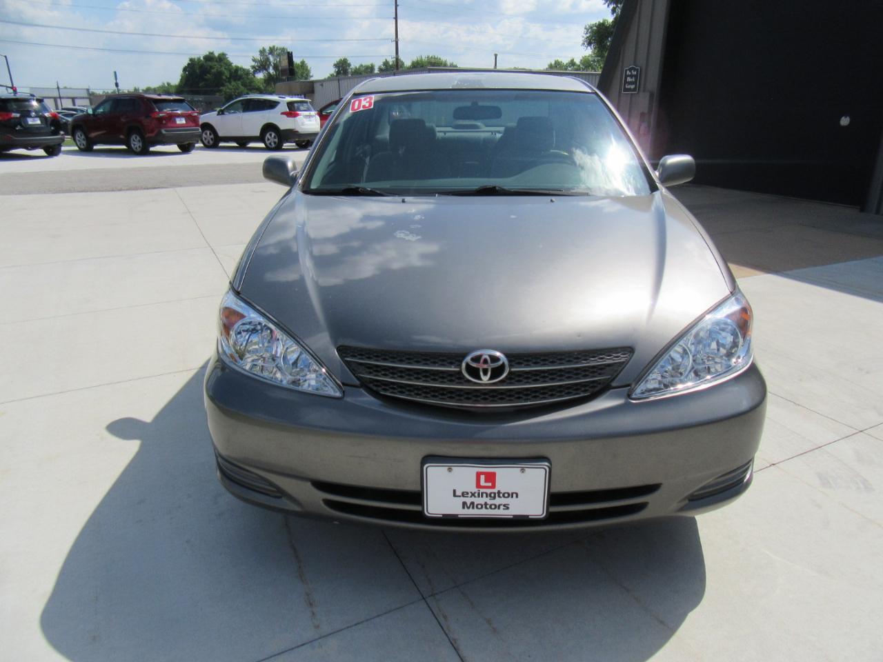 Toyota Camry LE 2003