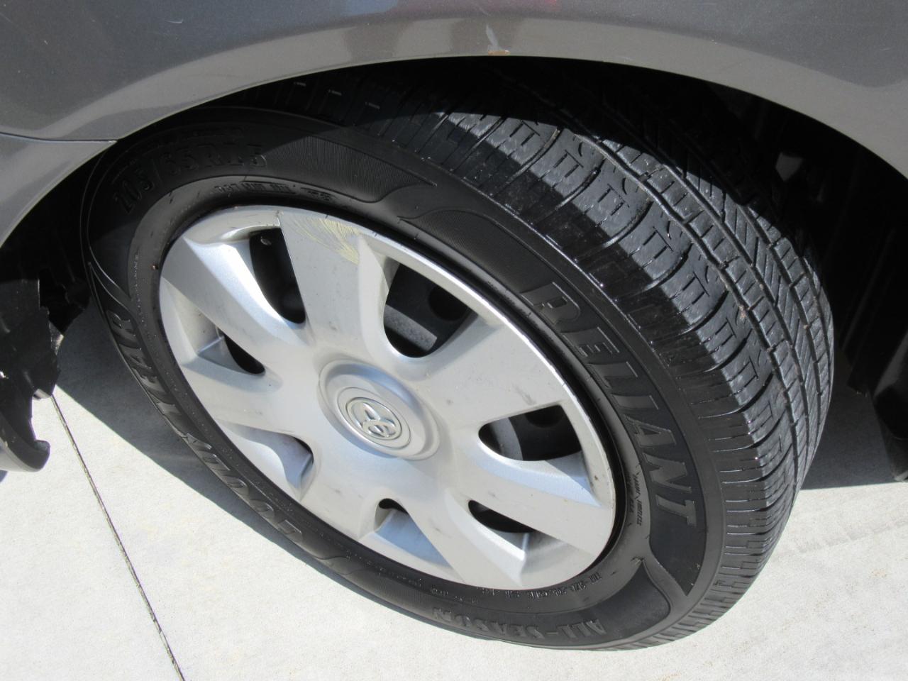 Toyota Camry LE 2003