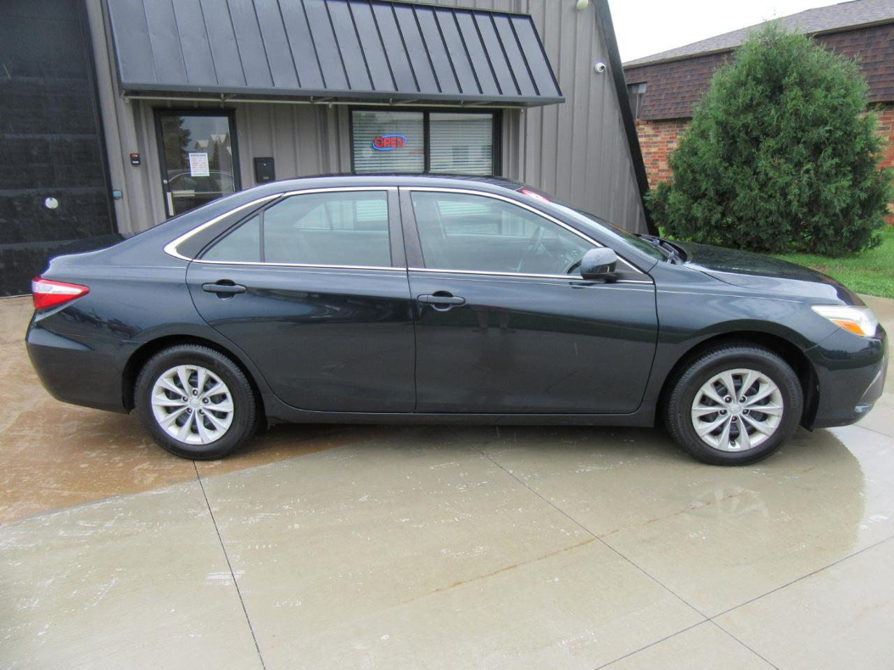 Toyota Camry LE 2015