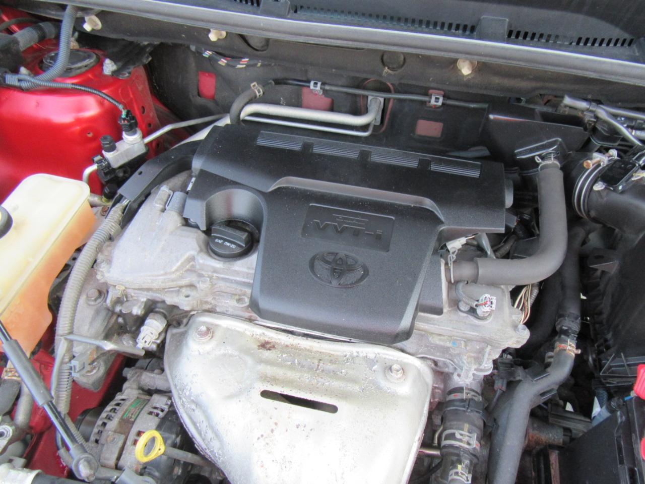 Toyota RAV4 LE AWD 2013
