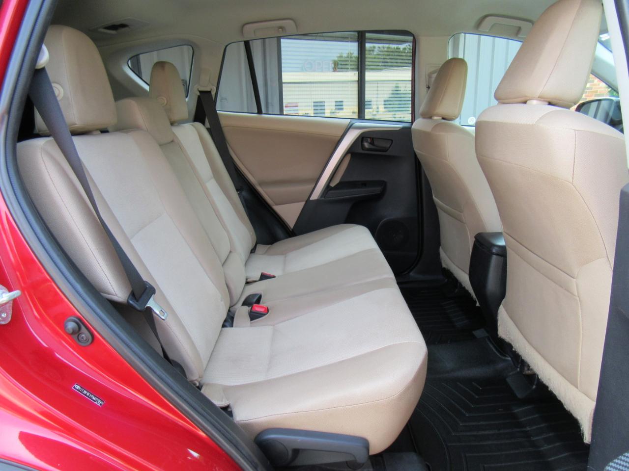 Toyota RAV4 LE AWD 2013