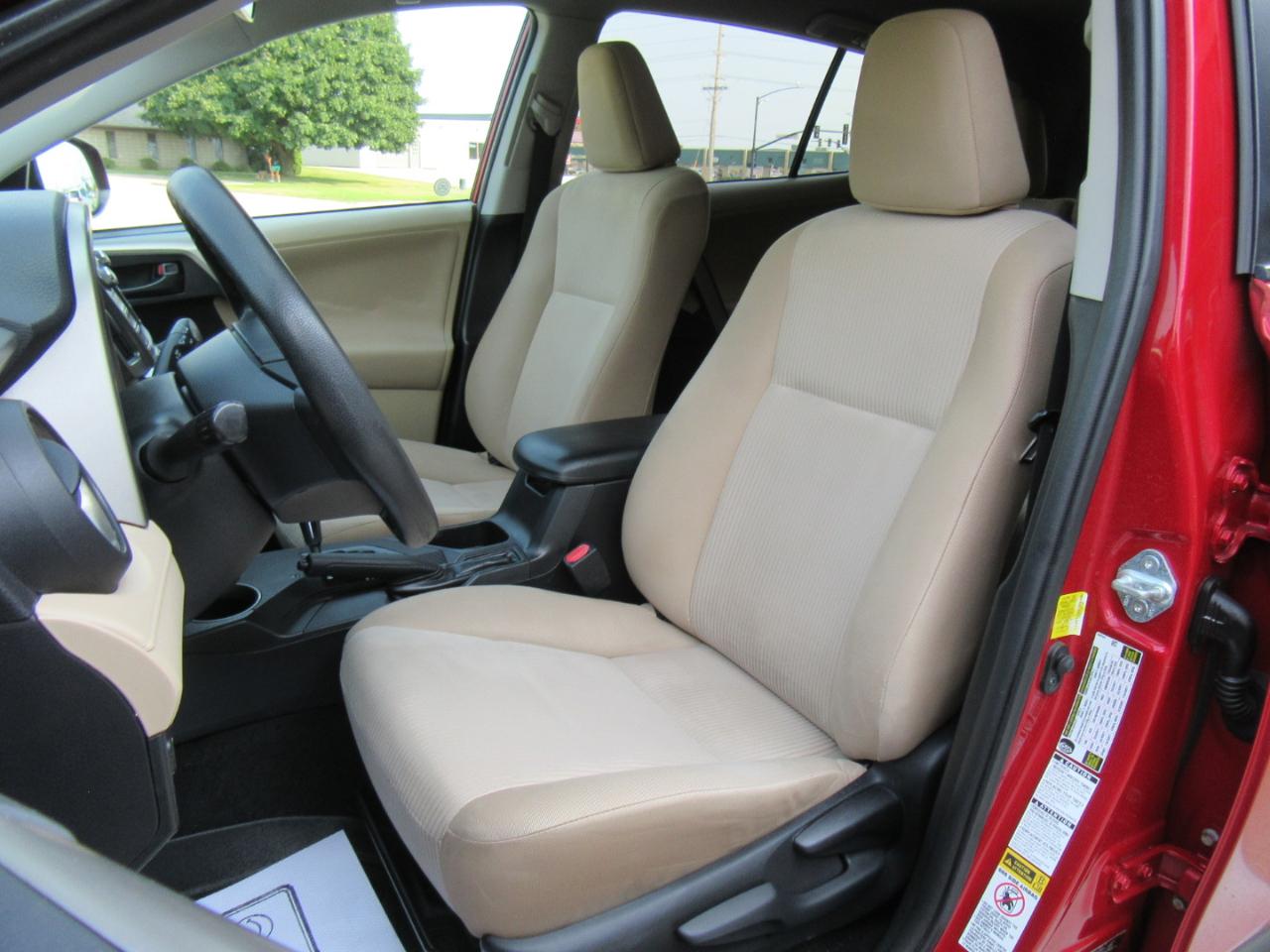 Toyota RAV4 LE AWD 2013
