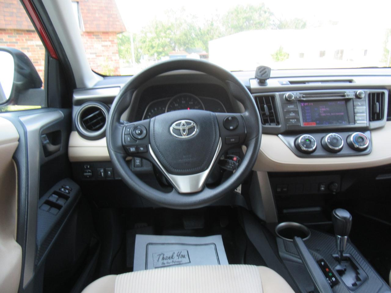 Toyota RAV4 LE AWD 2013