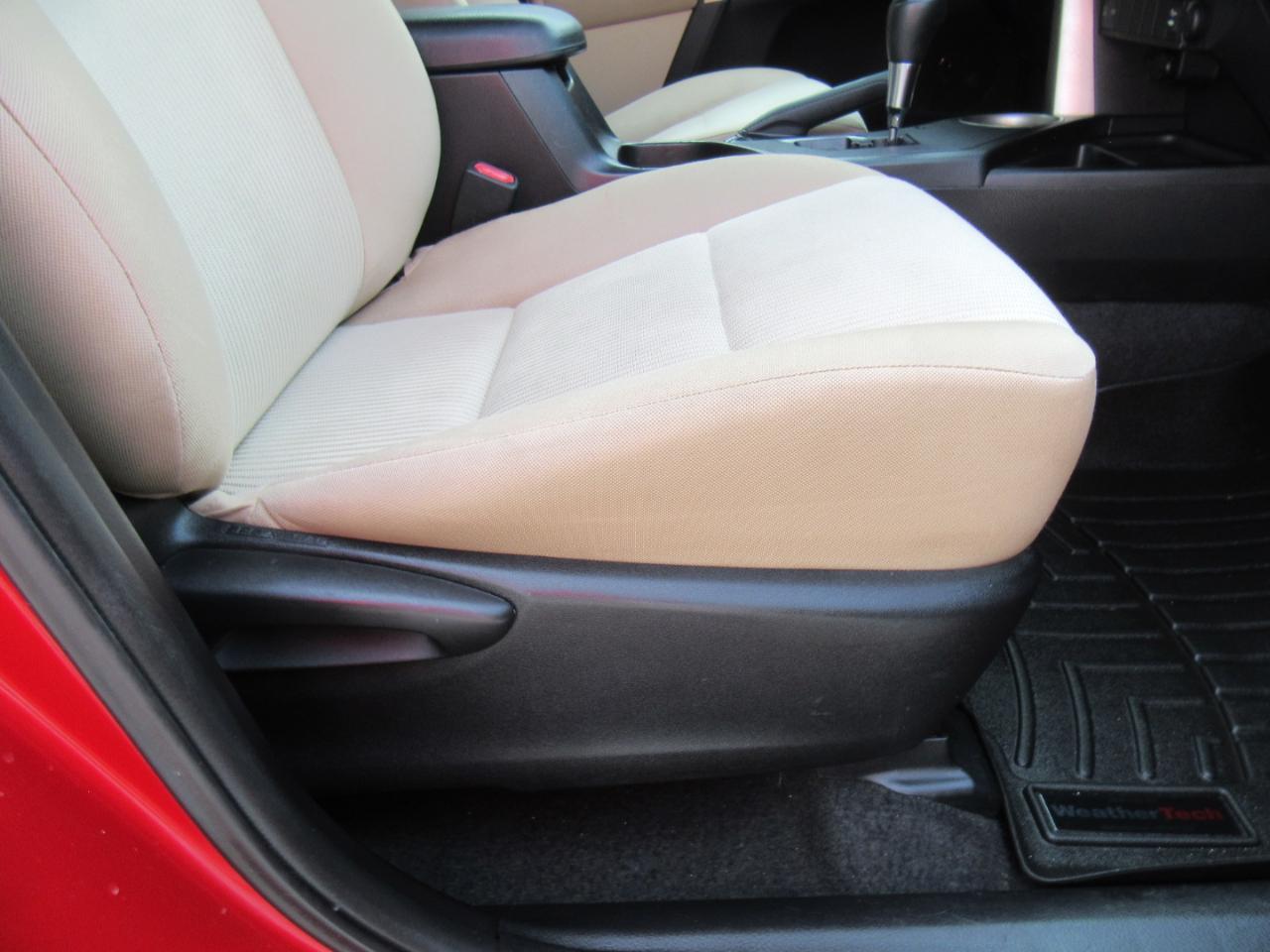 Toyota RAV4 LE AWD 2013