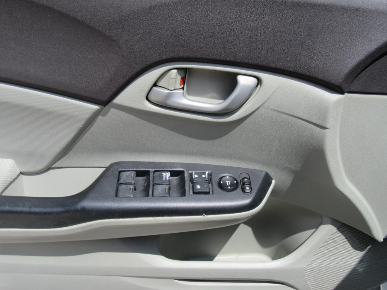 Honda Civic LX 2012