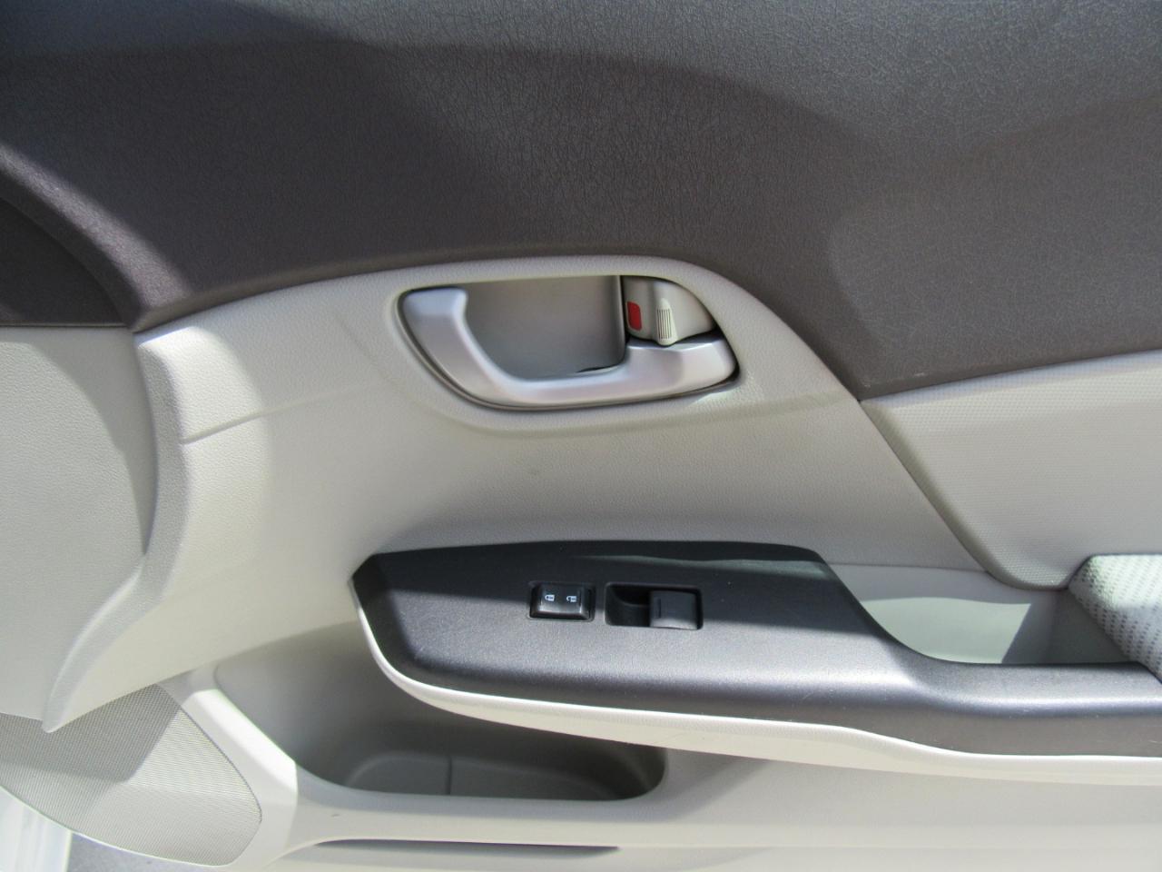 Honda Civic LX 2012