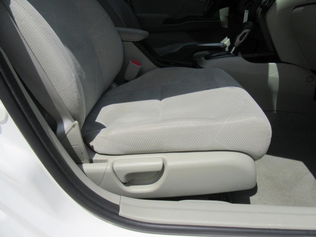 Honda Civic LX 2012