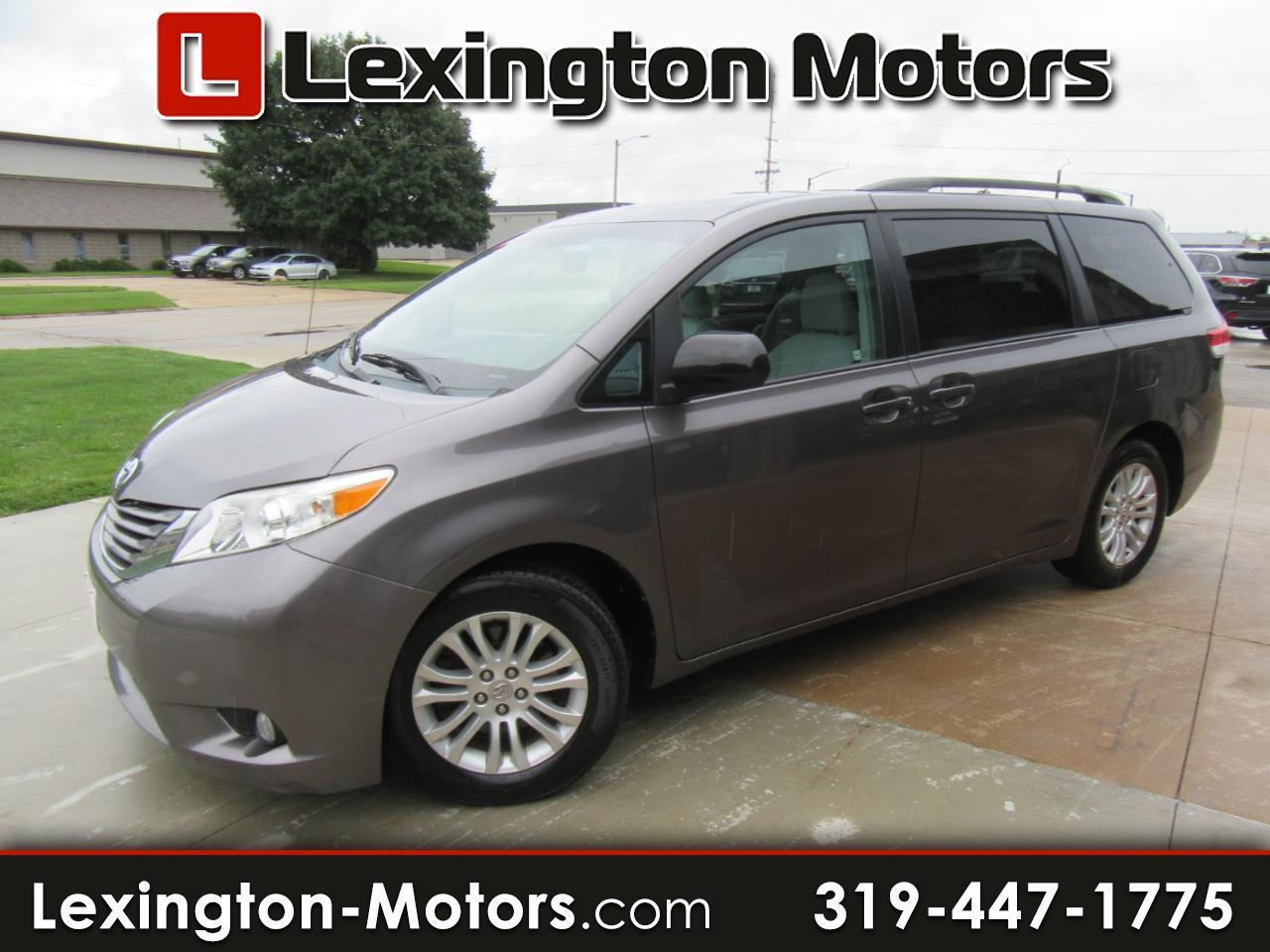 2013 Toyota Sienna XLE FWD 8-Passenger V6
