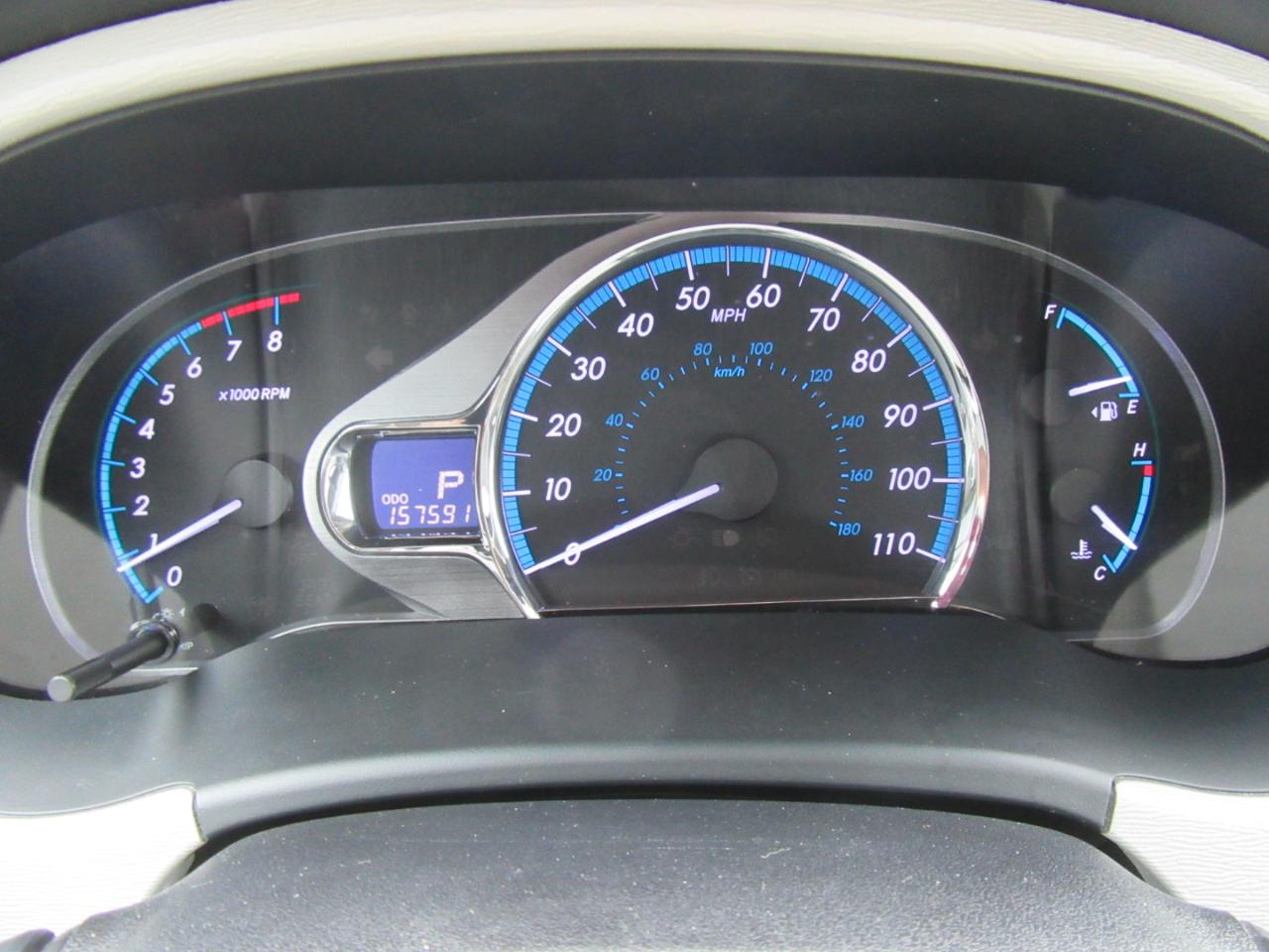 Toyota Sienna XLE FWD 8-Passenger V6 2013