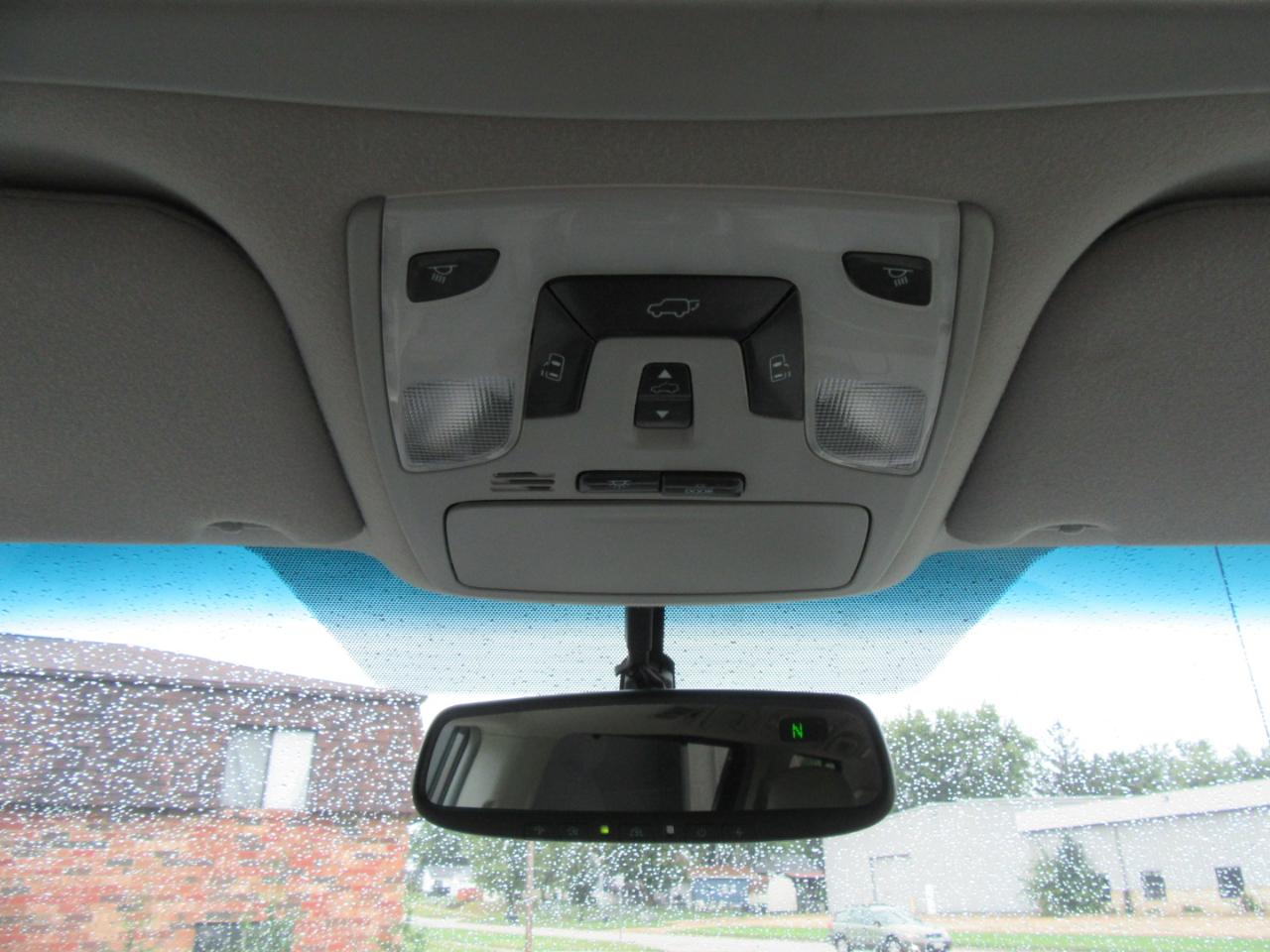 Toyota Sienna XLE FWD 8-Passenger V6 2013