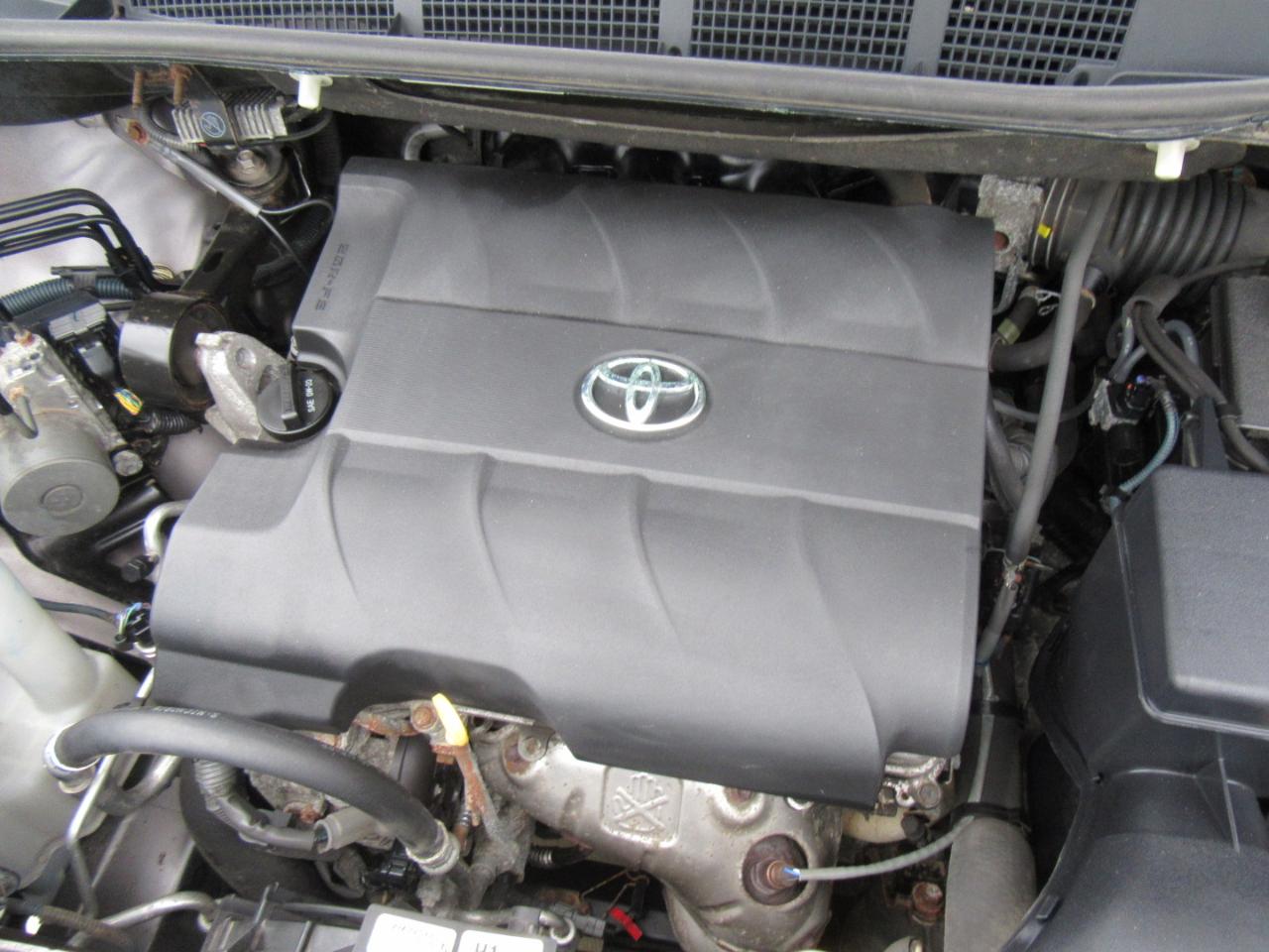 Toyota Sienna XLE FWD 8-Passenger V6 2013