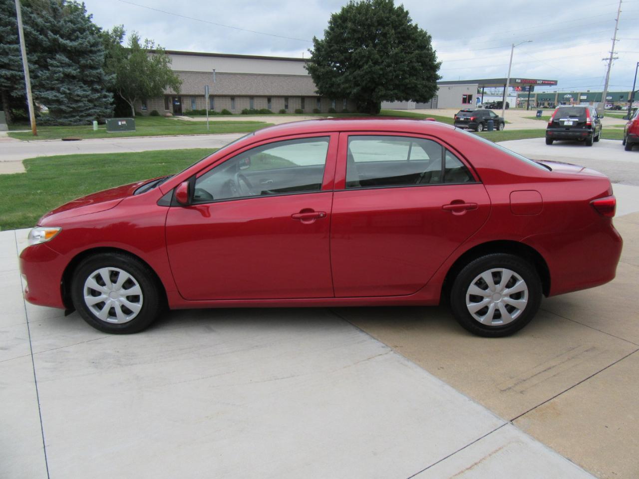 Toyota Corolla LE 2010